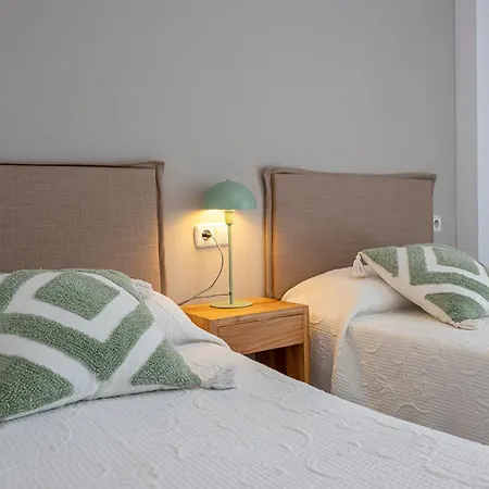 Spacious 3 Bedrooms At Brisas *