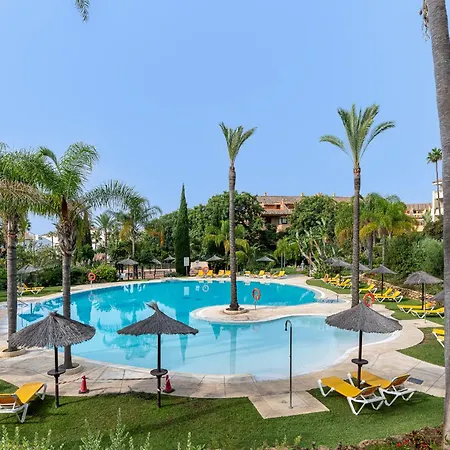 Spacious 3 Bedrooms At Brisas Apartment