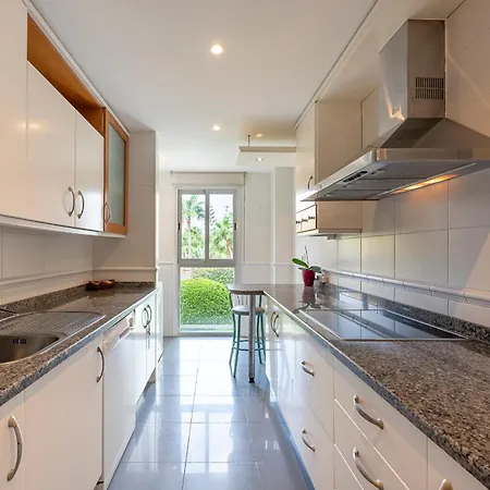 Spacious 3 Bedrooms At Brisas *